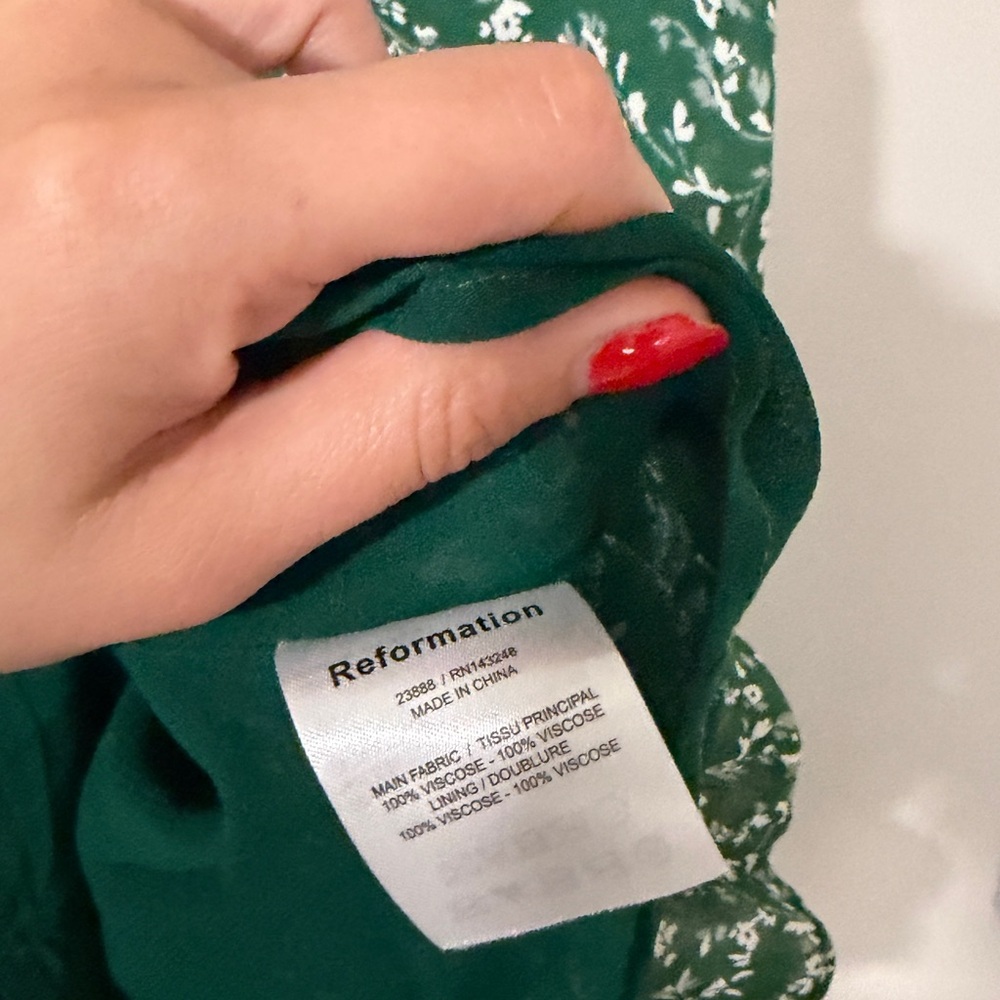 Reformation Beesly Dress in Parsley Size 2 - Picture 6 of 7